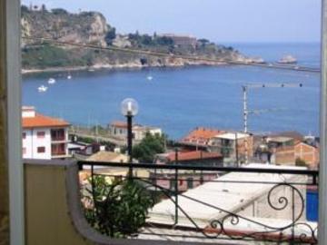 Affittacamere Sole Nascente Giardini Naxos Exteriör bild